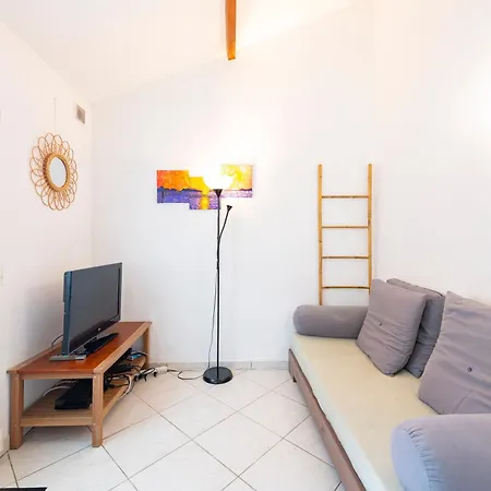 Proche Paris Apartment *